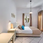 Eucalyptus Hotel Messaria (Santorini)