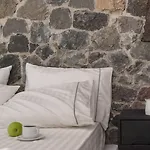 Eucalyptus Hotel Messaria (Santorini)